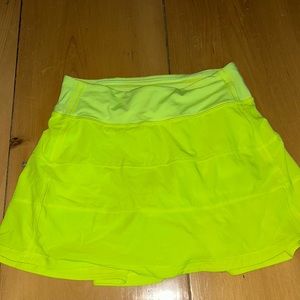 Lululemon pace rival skirt
